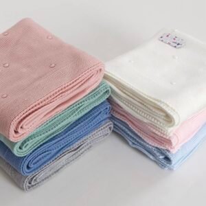 Manta bebé malha pompom